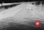 Immagine di Gli amanti dello sci d'acqua Cypress Gardens Florida USA, 1956, secondo 21 filmato di repertorio 65675047757