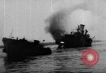 Immagine di Nave incidente Delaware River USA, 1957, secondo 8 filmato di repertorio 65675047759