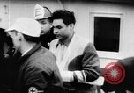 Immagine di Nave incidente Delaware River USA, 1957, secondo 42 filmato di repertorio 65675047759