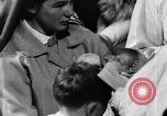Standbild Taufe von Prinzessin Louise Caroline von Monaco Monaco, 1957, aus Sekunde 17 historischem Filmmaterial Videoclip 65675047760