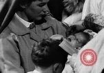 Standbild Taufe von Prinzessin Louise Caroline von Monaco Monaco, 1957, aus Sekunde 19 historischem Filmmaterial Videoclip 65675047760