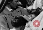Standbild Taufe von Prinzessin Louise Caroline von Monaco Monaco, 1957, aus Sekunde 21 historischem Filmmaterial Videoclip 65675047760