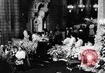 Standbild Taufe von Prinzessin Louise Caroline von Monaco Monaco, 1957, aus Sekunde 26 historischem Filmmaterial Videoclip 65675047760