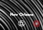 Standbild Mardi Gras Parade New Orleans Louisiana USA, 1957, aus Sekunde 3 historischem Filmmaterial Videoclip 65675047761