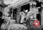 Standbild Mardi Gras Parade New Orleans Louisiana USA, 1957, aus Sekunde 24 historischem Filmmaterial Videoclip 65675047761