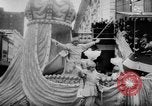 Standbild Mardi Gras Parade New Orleans Louisiana USA, 1957, aus Sekunde 57 historischem Filmmaterial Videoclip 65675047761