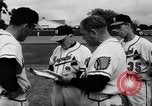 Standbild Milwaukee Braves Team Bradenton Florida USA, 1957, aus Sekunde 15 historischem Filmmaterial Videoclip 65675047762