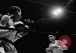 Immagine di Boxer Vince Shomo New York City USA, 1957, secondo 17 filmato di repertorio 65675047763