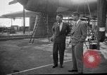 Immagine di Aviatore americano Howard Hughes United States USA, 1947, secondo 4 filmato di repertorio 65675047764