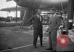 Immagine di Aviatore americano Howard Hughes United States USA, 1947, secondo 8 filmato di repertorio 65675047764