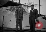Immagine di Aviatore americano Howard Hughes United States USA, 1947, secondo 33 filmato di repertorio 65675047764