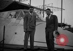 Immagine di Aviatore americano Howard Hughes United States USA, 1947, secondo 34 filmato di repertorio 65675047764