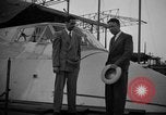 Immagine di Aviatore americano Howard Hughes United States USA, 1947, secondo 38 filmato di repertorio 65675047764