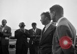 Immagine di Aviatore americano Howard Hughes United States USA, 1947, secondo 49 filmato di repertorio 65675047764