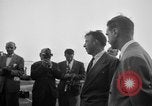 Immagine di Aviatore americano Howard Hughes United States USA, 1947, secondo 52 filmato di repertorio 65675047764