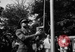 Image cérémonie de lever du drapeau national l'Inde, 1947, de la seconde 5 séquences d'archives historiques vidéo 65675047765