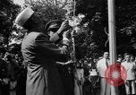 Image cérémonie de lever du drapeau national l'Inde, 1947, de la seconde 14 séquences d'archives historiques vidéo 65675047765