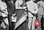 Image cérémonie de lever du drapeau national l'Inde, 1947, de la seconde 28 séquences d'archives historiques vidéo 65675047765