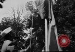 Image cérémonie de lever du drapeau national l'Inde, 1947, de la seconde 42 séquences d'archives historiques vidéo 65675047765