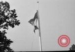 Image cérémonie de lever du drapeau national l'Inde, 1947, de la seconde 45 séquences d'archives historiques vidéo 65675047765