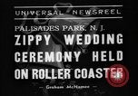 Standbild Hochzeit auf der Achterbahn Palisades Park New Jersey USA, 1938, aus Sekunde 5 historischem Filmmaterial Videoclip 65675047769