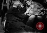 Standbild Hochzeit auf der Achterbahn Palisades Park New Jersey USA, 1938, aus Sekunde 18 historischem Filmmaterial Videoclip 65675047769
