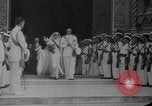 Immagine di Cerimonia di matrimonio Firenze Italia, 1939, secondo 37 filmato di repertorio 65675047776