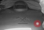 Standbild turtle-förmige race car Wendover Utah USA, 1938, aus Sekunde 12 historischem Filmmaterial Videoclip 65675047791