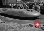 Standbild turtle-förmige race car Wendover Utah USA, 1938, aus Sekunde 30 historischem Filmmaterial Videoclip 65675047791