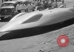 Standbild turtle-förmige race car Wendover Utah USA, 1938, aus Sekunde 37 historischem Filmmaterial Videoclip 65675047791