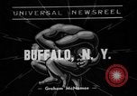 Standbild Ringkampf Buffalo New York USA, 1938, aus Sekunde 1 historischem Filmmaterial Videoclip 65675047792