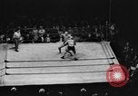 Standbild Ringkampf Buffalo New York USA, 1938, aus Sekunde 9 historischem Filmmaterial Videoclip 65675047792
