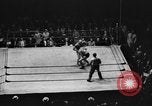 Standbild Ringkampf Buffalo New York USA, 1938, aus Sekunde 19 historischem Filmmaterial Videoclip 65675047792