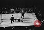 Standbild Ringkampf Buffalo New York USA, 1938, aus Sekunde 21 historischem Filmmaterial Videoclip 65675047792