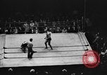 Standbild Ringkampf Buffalo New York USA, 1938, aus Sekunde 23 historischem Filmmaterial Videoclip 65675047792
