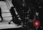 Standbild Ringkampf Buffalo New York USA, 1938, aus Sekunde 32 historischem Filmmaterial Videoclip 65675047792