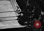 Standbild Ringkampf Buffalo New York USA, 1938, aus Sekunde 34 historischem Filmmaterial Videoclip 65675047792
