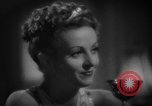 Standbild Frisuren der späten 1930er Jahre New York United States USA, 1938, aus Sekunde 15 historischem Filmmaterial Videoclip 65675047798