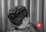 Standbild Frisuren der späten 1930er Jahre New York United States USA, 1938, aus Sekunde 42 historischem Filmmaterial Videoclip 65675047798