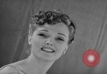 Standbild Frisuren der späten 1930er Jahre New York United States USA, 1938, aus Sekunde 49 historischem Filmmaterial Videoclip 65675047798