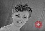 Standbild Frisuren der späten 1930er Jahre New York United States USA, 1938, aus Sekunde 53 historischem Filmmaterial Videoclip 65675047798