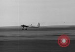 Image aviator Howard Hughes Los Angeles California USA, 1935, de la seconde 15 séquences d'archives historiques vidéo 65675047818