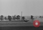 Image aviator Howard Hughes Los Angeles California USA, 1935, de la seconde 29 séquences d'archives historiques vidéo 65675047818
