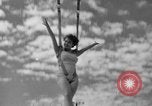 Image parachutistes San Diego California USA, 1935, de la seconde 30 séquences d'archives historiques vidéo 65675047819