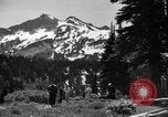 Image glissading Washington Mount Rainier National Park USA, 1938, de la seconde 6 séquences d'archives historiques vidéo 65675047826