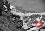 Image glissading Washington Mount Rainier National Park USA, 1938, de la seconde 17 séquences d'archives historiques vidéo 65675047826
