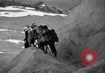 Image glissading Washington Mount Rainier National Park USA, 1938, de la seconde 20 séquences d'archives historiques vidéo 65675047826