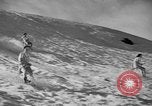 Image glissading Washington Mount Rainier National Park USA, 1938, de la seconde 41 séquences d'archives historiques vidéo 65675047826