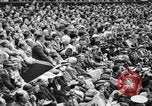 Image champion de tennis Donald Budge défaites Bunny Austin à Wimbleton Wimbledon Londres Angleterre, 1938, de la seconde 48 séquences d'archives historiques vidéo 65675047828