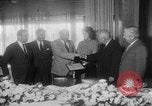 Standbild M J Blumberg Beverly Hills California USA, 1952, aus Sekunde 5 historischem Filmmaterial Videoclip 65675047832